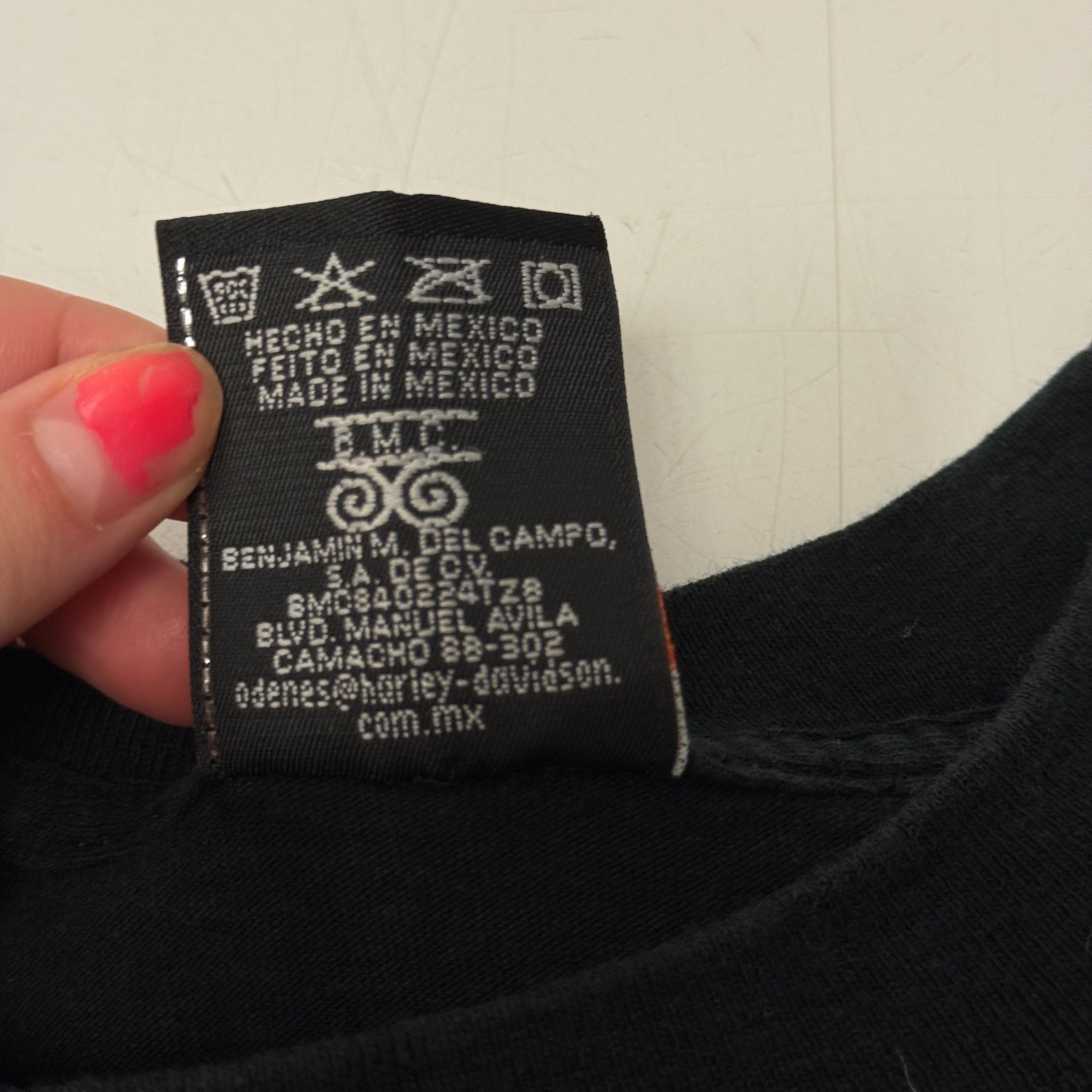 Harley Davidson HARLEY DAVIDSON Motorcycle SHIELD Logo CANCUN MEXICO T Shirt Size US L / EU 52-54 / 3 - 5 Thumbnail
