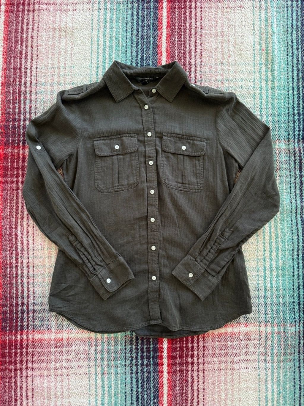 Banana Republic Women's Banana Republic Green Herringbone Officer Shirt S Size S / US 4 / IT 40 - 1 Thumbnail