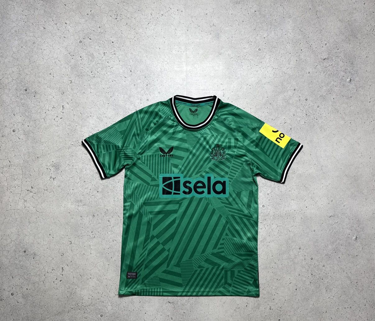 Castore Castore FC Newcastle United 2023/2024 Soccer Jersey Size US M / EU 48-50 / 2 - 1 Thumbnail
