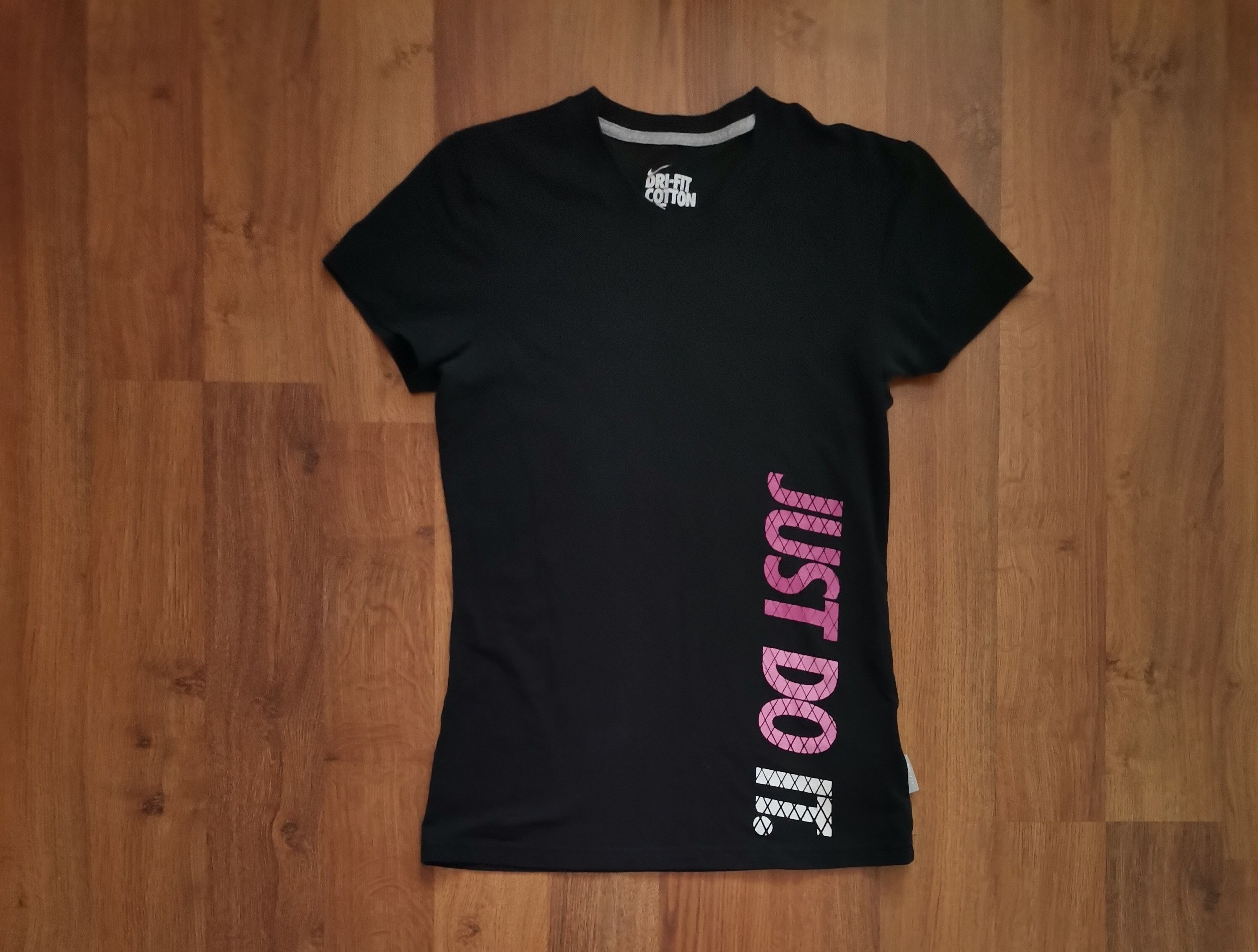 Nike Nike Women's Tee Size S / US 4 / IT 40 - 1 Thumbnail