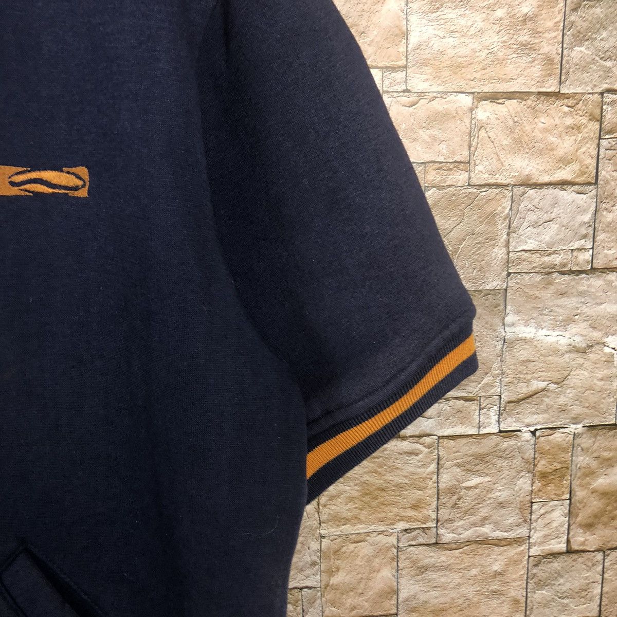Vans Vans Dark Blue shirt #A180 Size US M / EU 48-50 / 2 - 8 Thumbnail