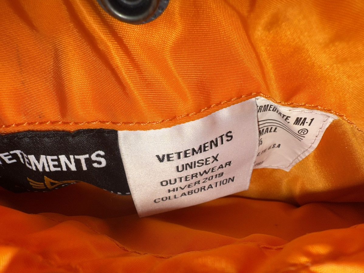Alpha Industries × Vetements Vetements x Alpha Industries AW19 Tribal Bomber Size US XS / EU 42 / 0 - 10 Thumbnail