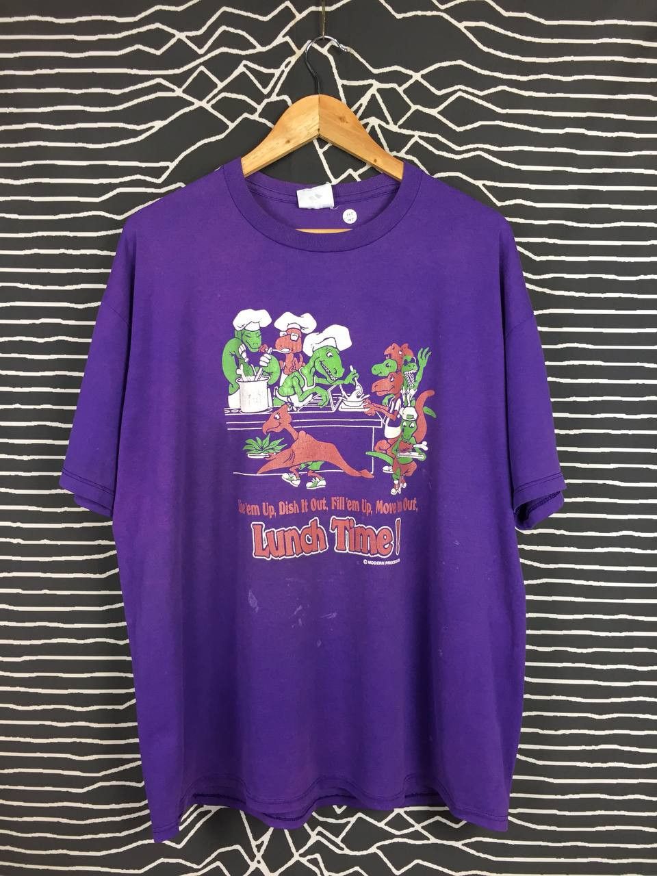 Jerzees × Vintage Vtg 90s Distressed Dinosaur "Lunch Time!" Made In Usa Tee Size US XL / EU 56 / 4 - 2 Thumbnail