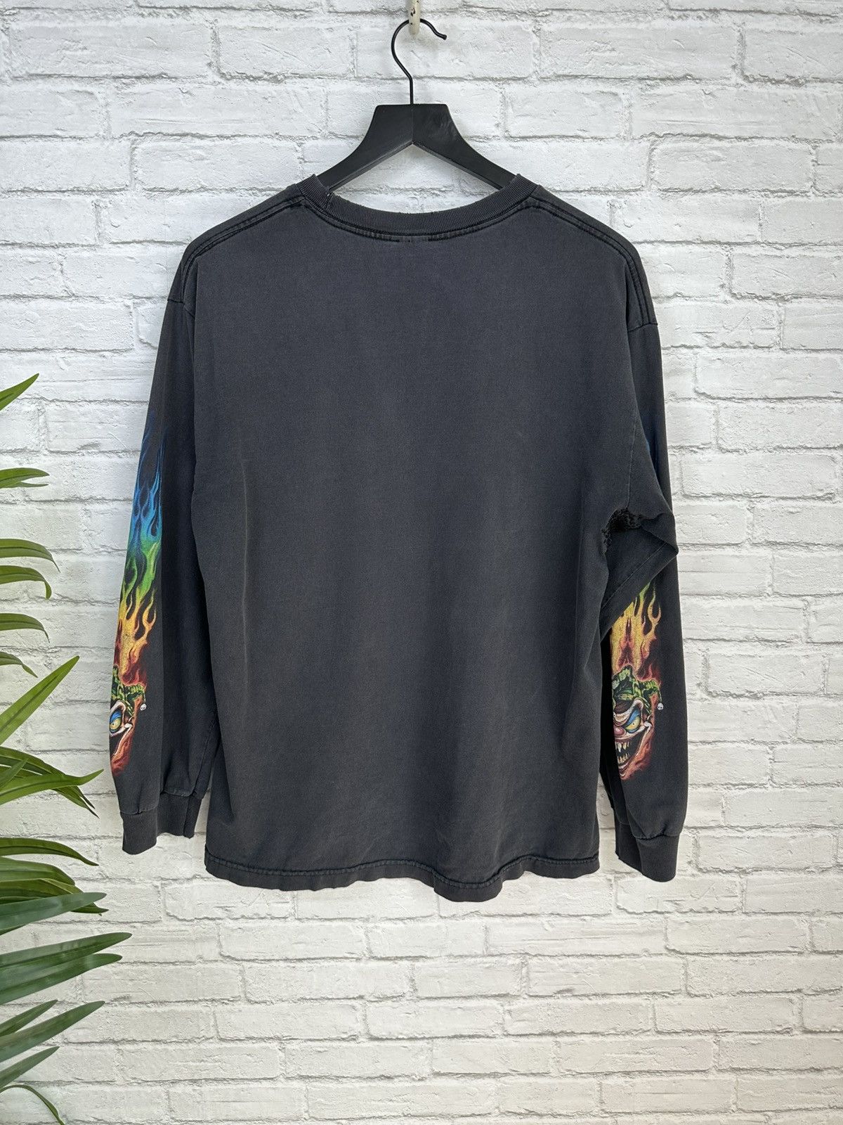 Vintage (L) THRASHED DEMENTED CLOWN Faded Vintage Longsleeve Tee Size US L / EU 52-54 / 3 - 13 Thumbnail