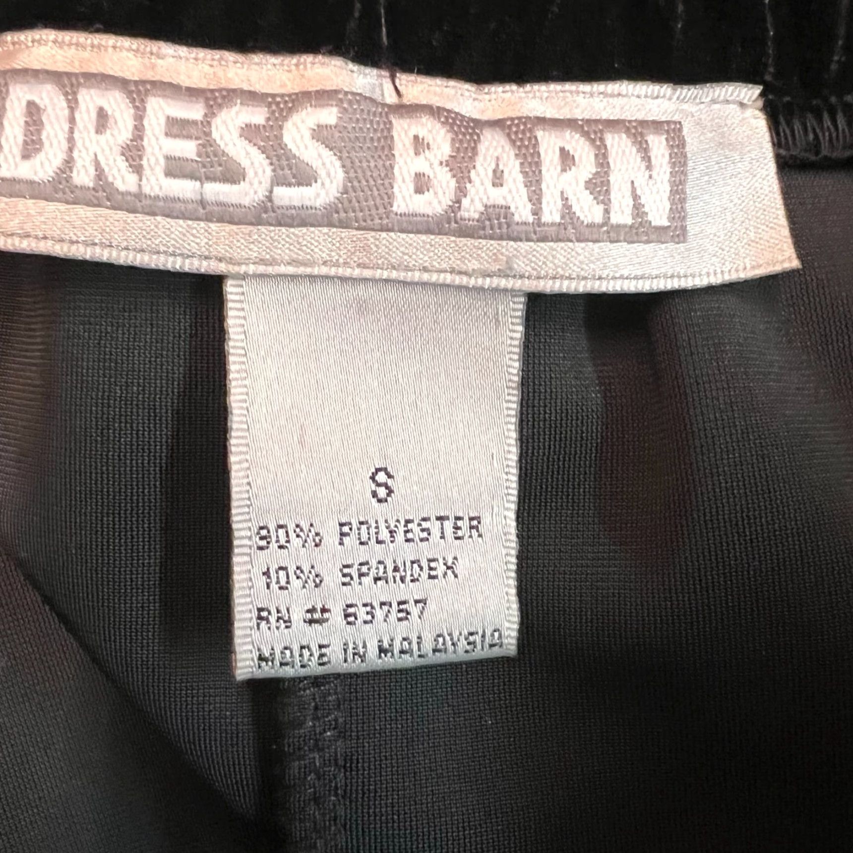Vintage VINTAGE Dress Barn Velour Maxi Skirt Womens S Black 70s 80s Dress Barn Velour Maxi Skirt Womens S Black Vintage 70's 80's Size 28" / US 6 / IT 42 - 5 Thumbnail