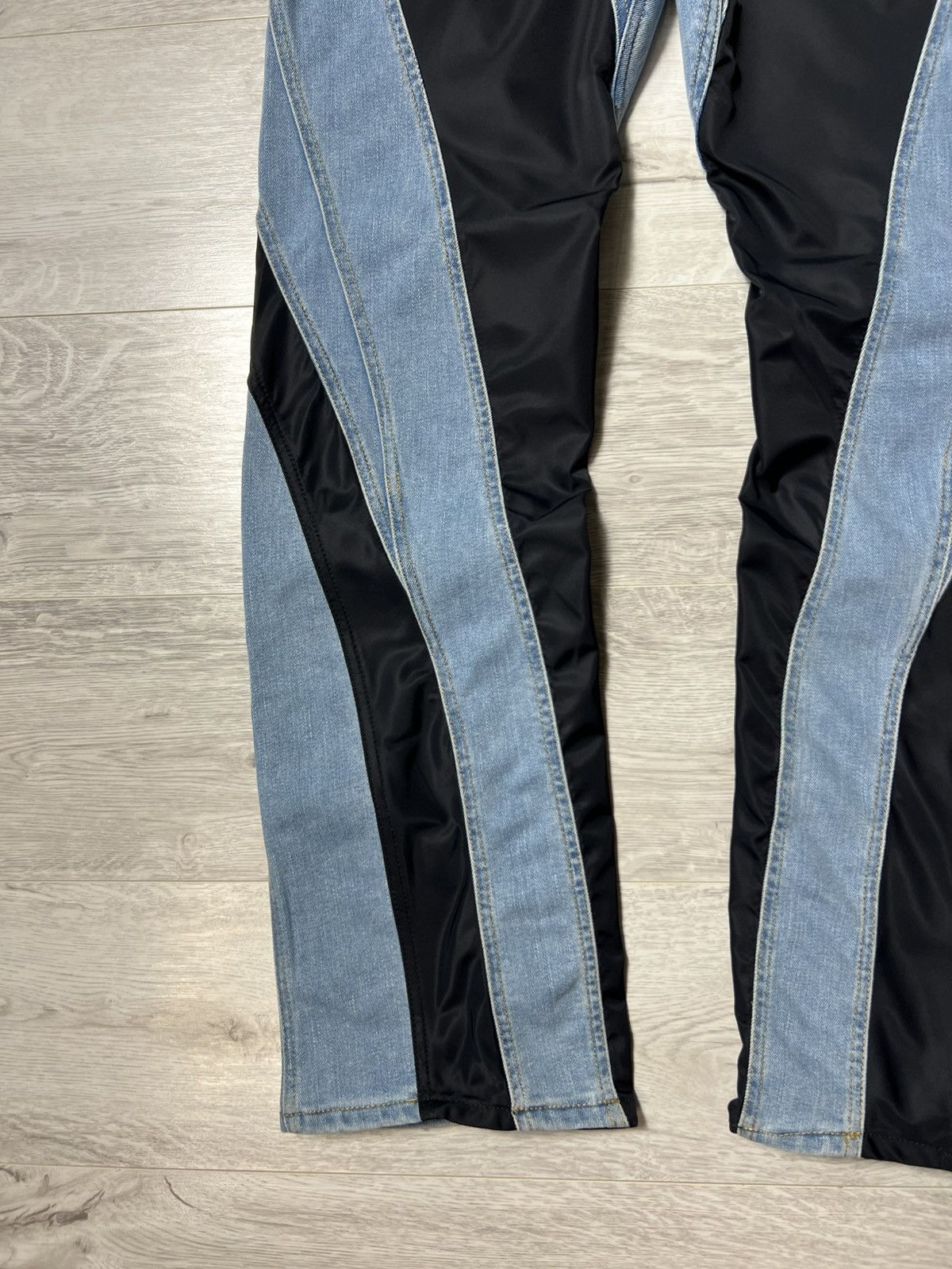 H&M × Mugler Thierry Mugler x HM Blue Spiral Panel Jeans Mens Denim Pants Size US 34 / EU 50 - 4 Thumbnail