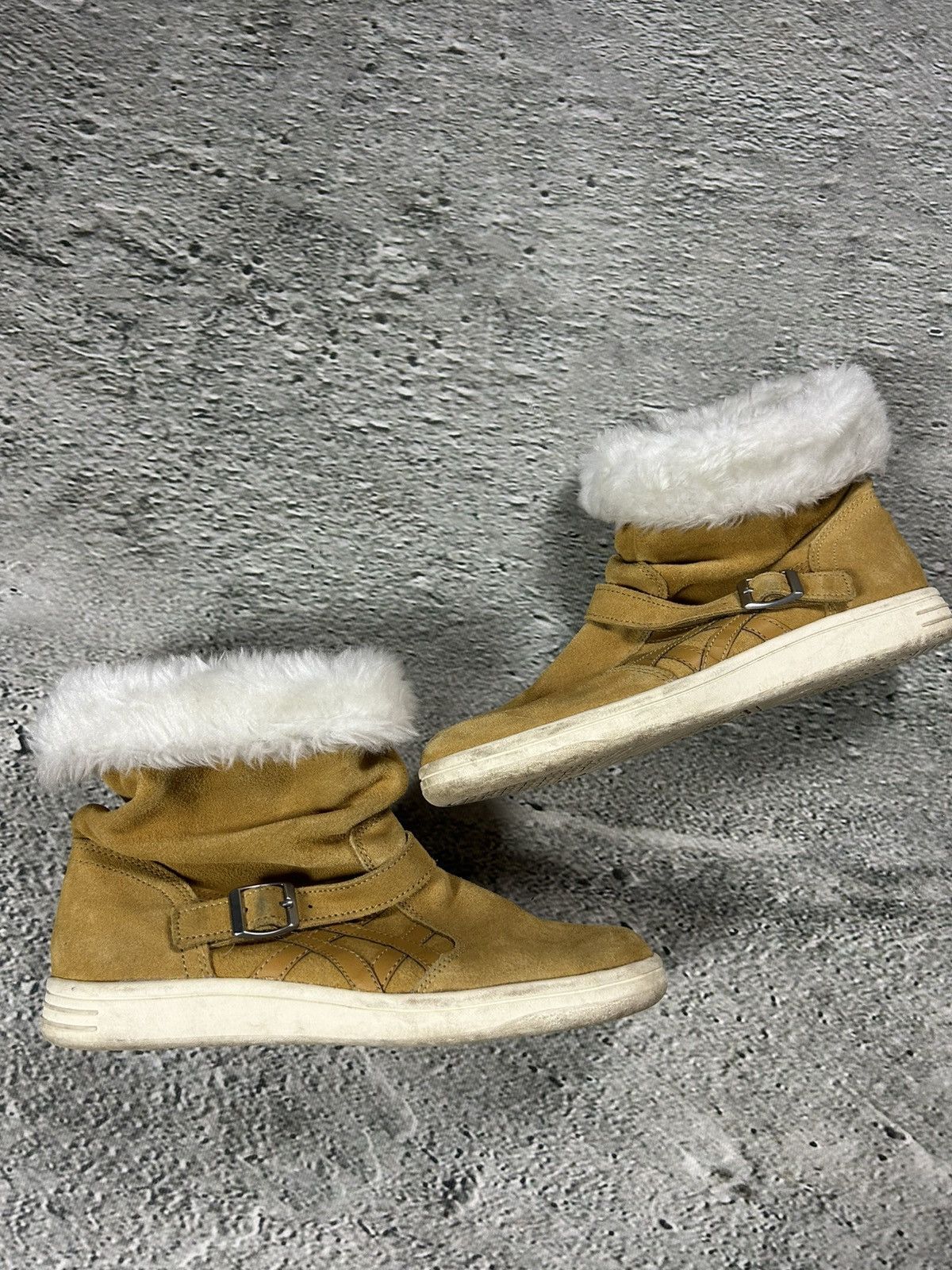 Onitsuka Tiger Onitsuka Tiger boots fur winter beige Size US 7.5 / IT 37.5 - 1 Thumbnail