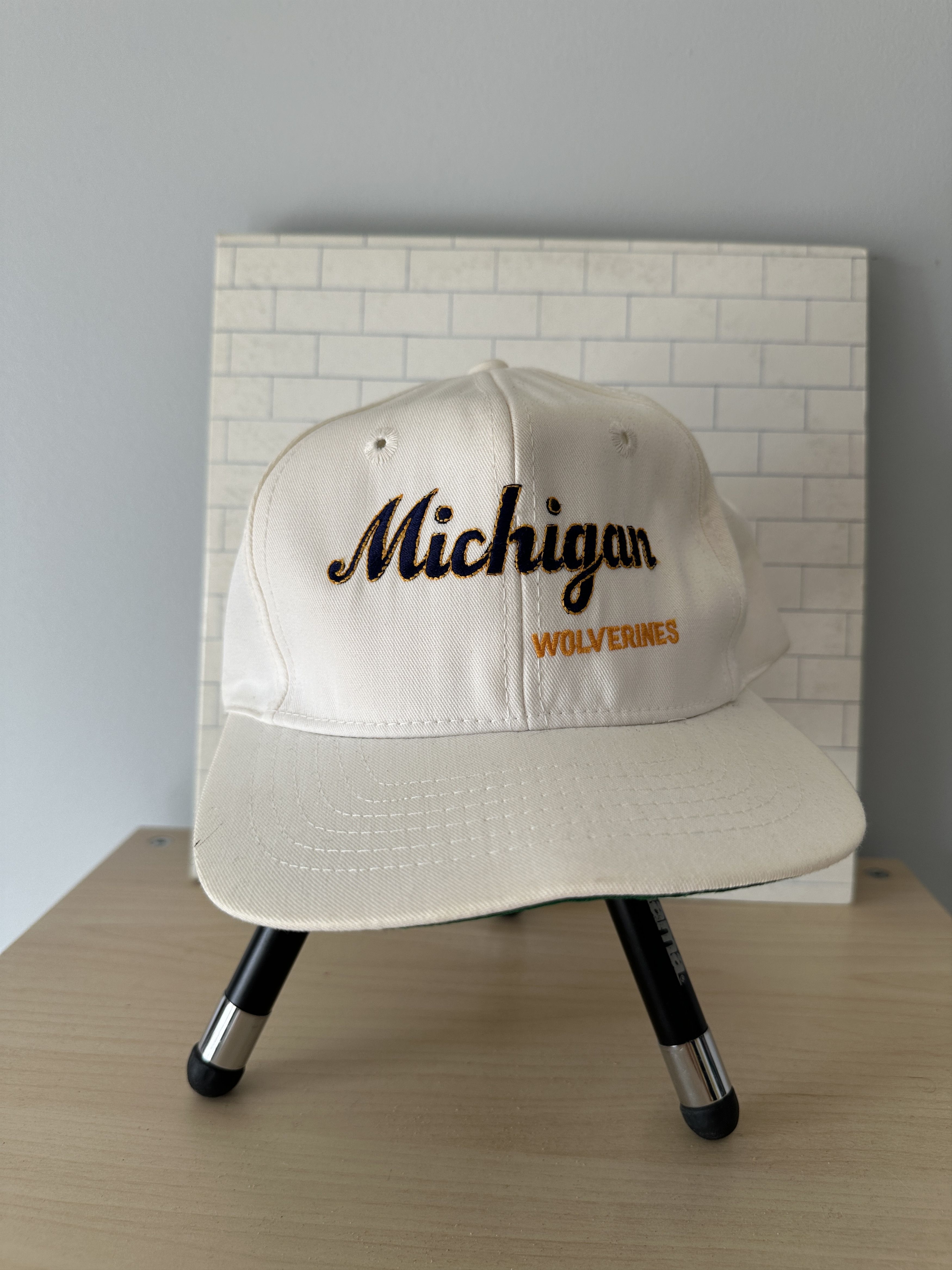 Vintage 90s Michigan Wolverines Adjustable Cap Size ONE SIZE - 1 Thumbnail