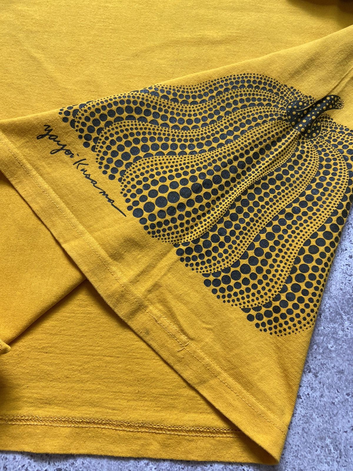 Yayoi Kusama VTG YAYOI KUSAMA ART PUMPKIN EXHIBITION PROMO TEE Size US L / EU 52-54 / 3 - 2 Thumbnail