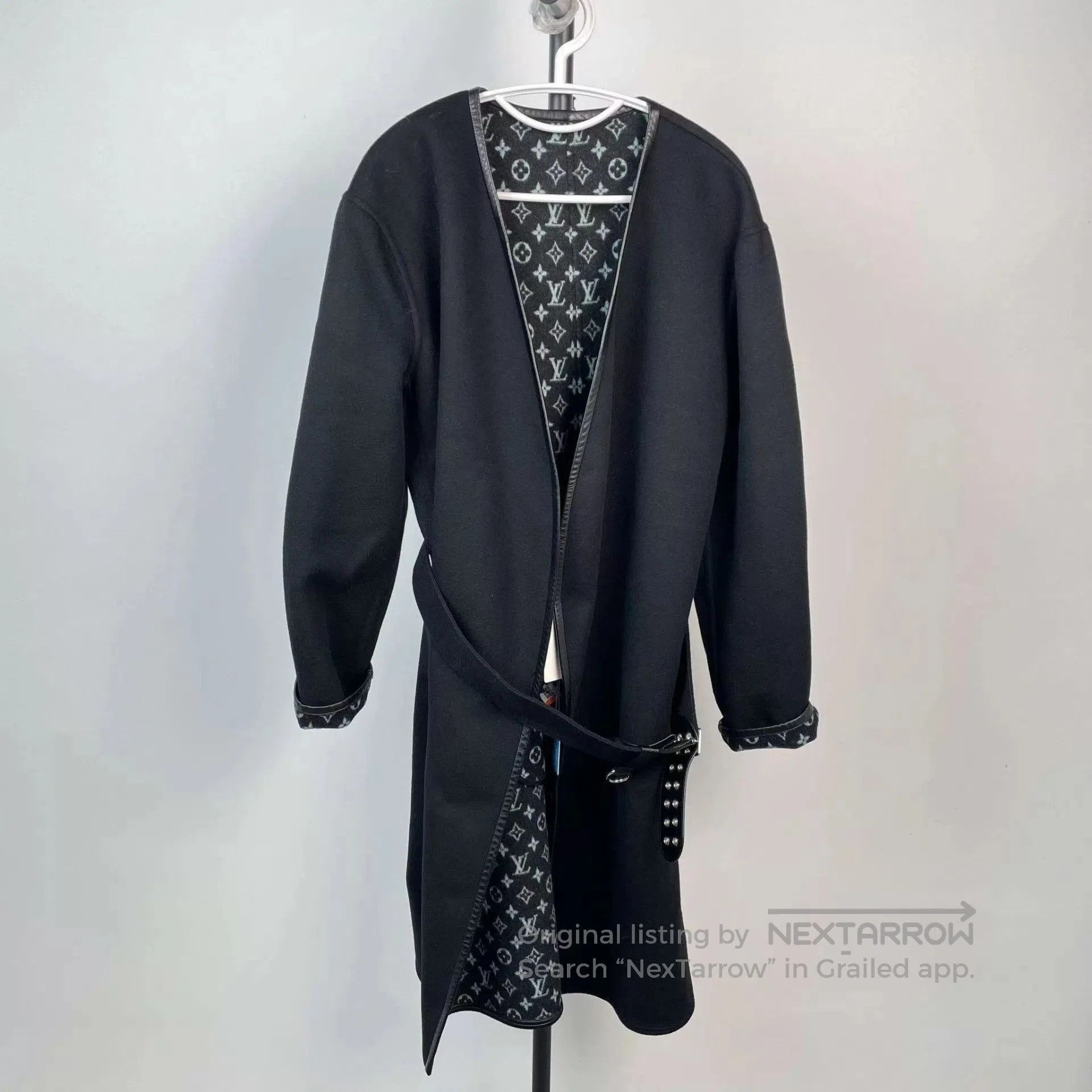 Louis Vuitton Black Long Belted Coat with Patterned Lining. Size US S / EU 44-46 / 1 - 1 Thumbnail