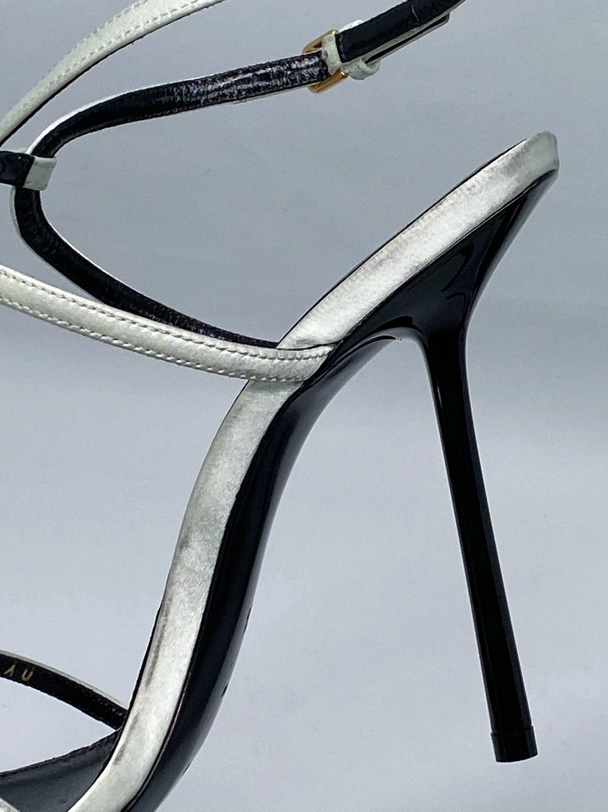 Yves Saint Laurent Saint Laurent Nuit 105mm high-heeled sandals size 37.5 Size US 7.5 / IT 37.5 - 11 Thumbnail