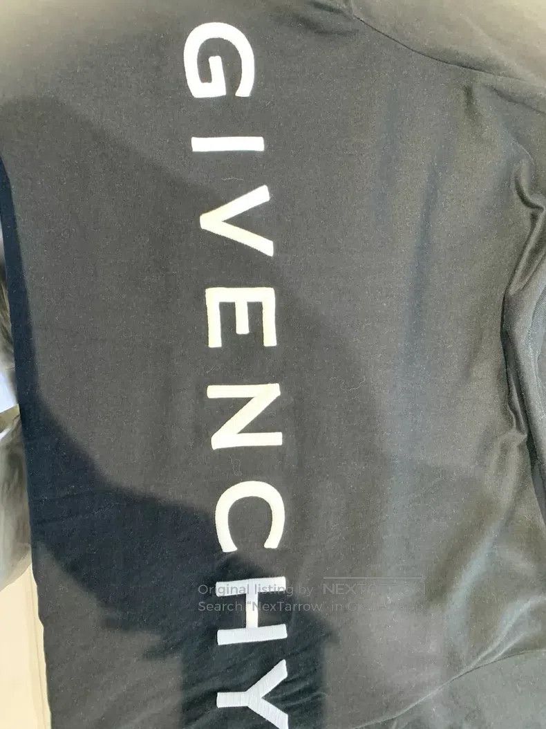 Givenchy Givenchy Letter Embroidery Crew Neck Short Sleeve Size US L / EU 52-54 / 3 - 4 Thumbnail