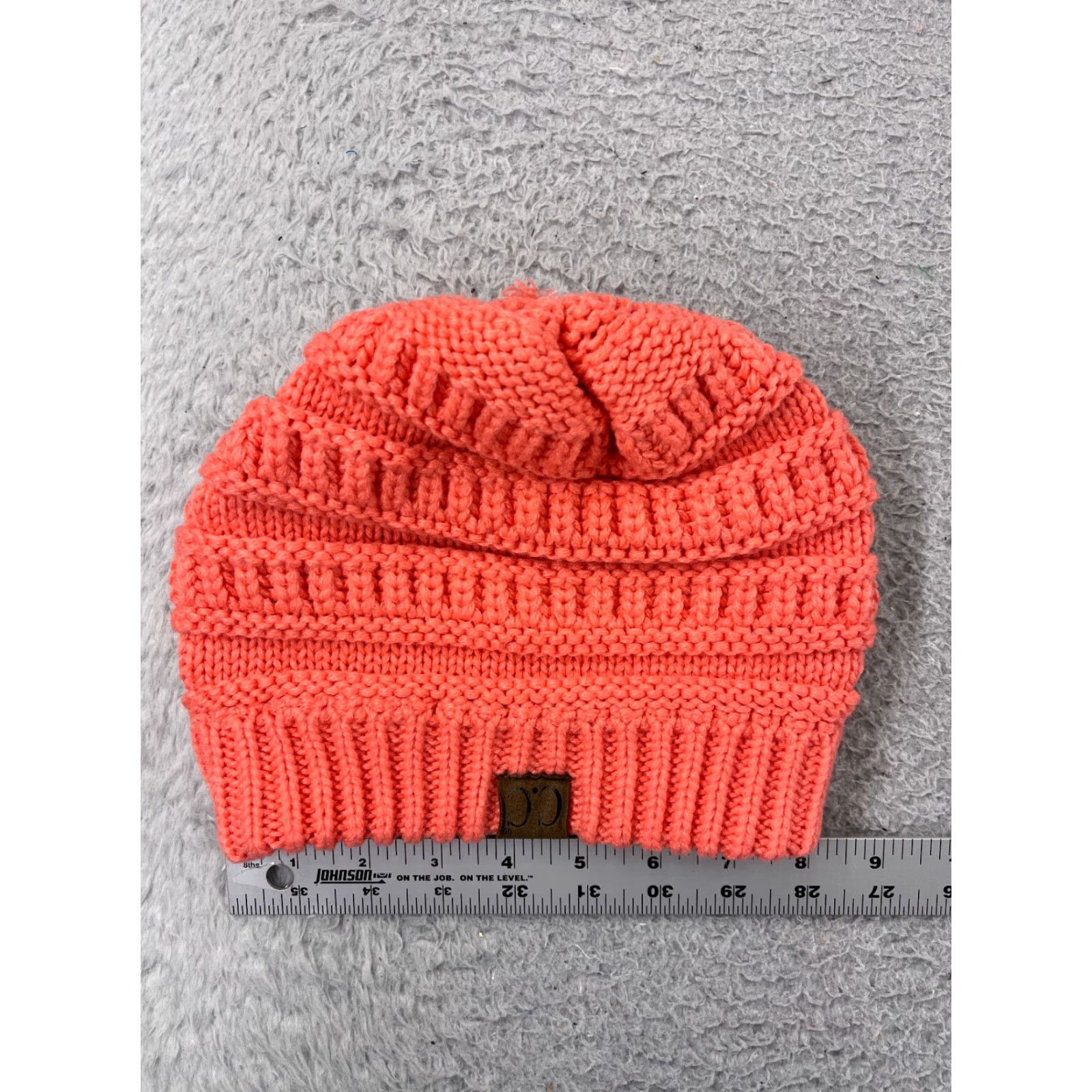 Vintage C.C Exclusive Beanie Womens One Size Pink Knit 100% Acrylic Ski Winter Beanie Hat Cap Womens Single Size Pink Knit 100% Acrylic Ski Winter Size ONE SIZE - 4 Thumbnail
