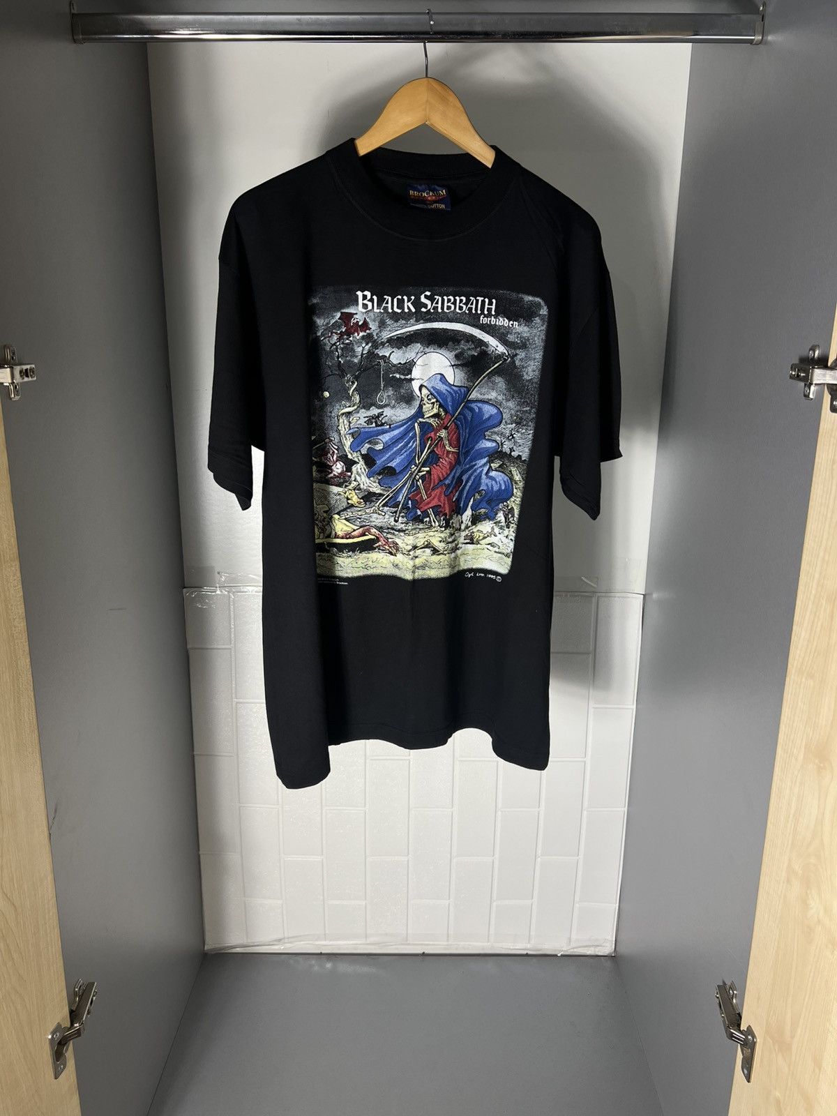 Band Tees VINTAGE BROCKUM BLACK SABBATH 1995 ALBUM TOUR ROCK T-SHIRT Size US XL / EU 56 / 4 - 5 Thumbnail