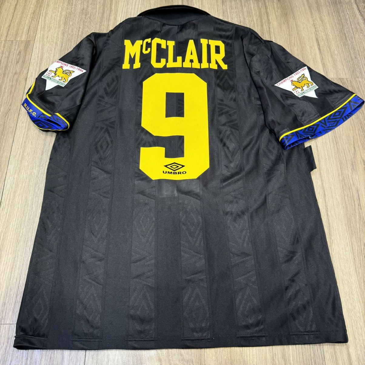 Umbro Manchester United 94/95 away shirt #9 McCLAIR | Grailed
