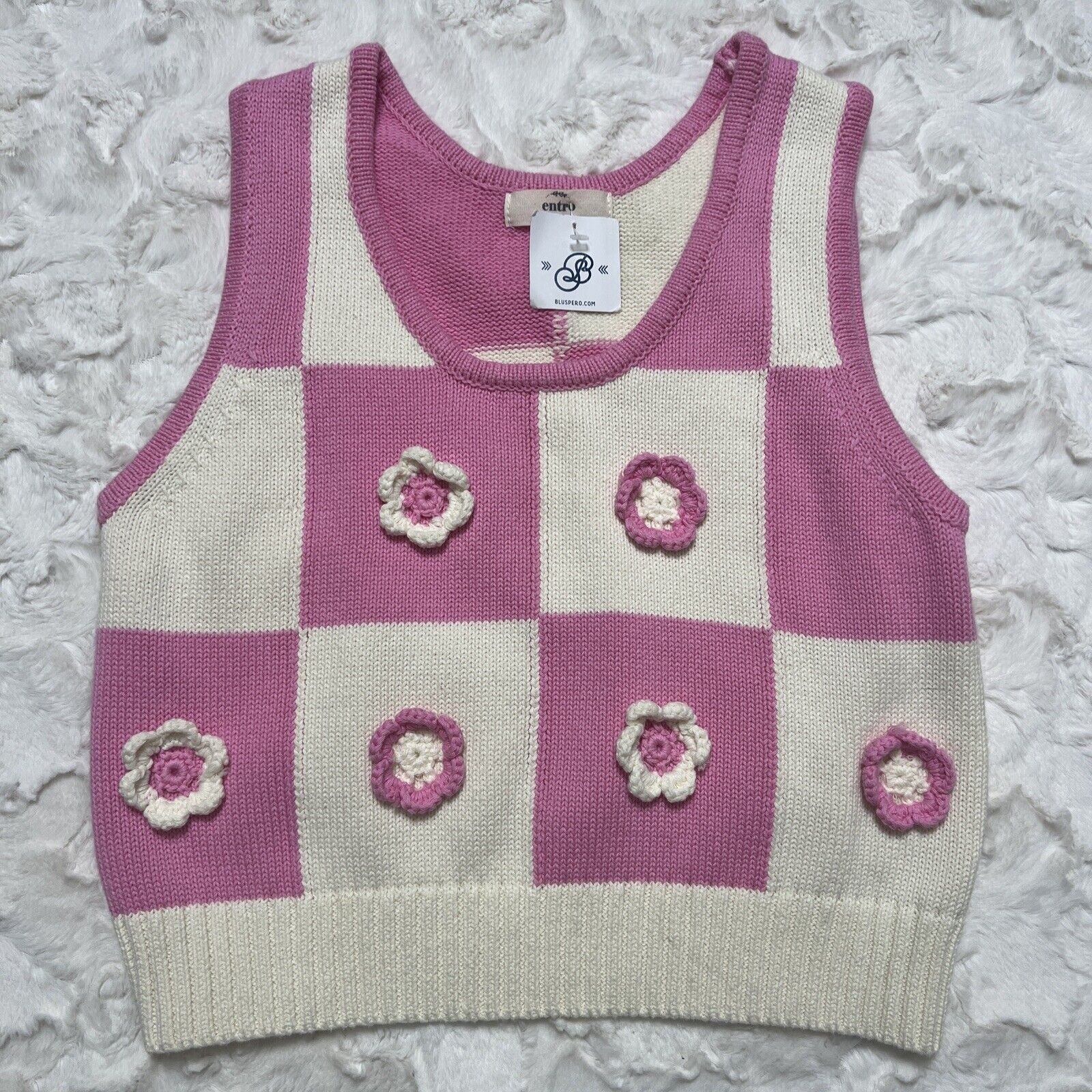 Other Entro Women Pink White Crochet Flowers Stretch Knit Top Sz M Size M / US 6-8 / IT 42-44 - 1 Thumbnail