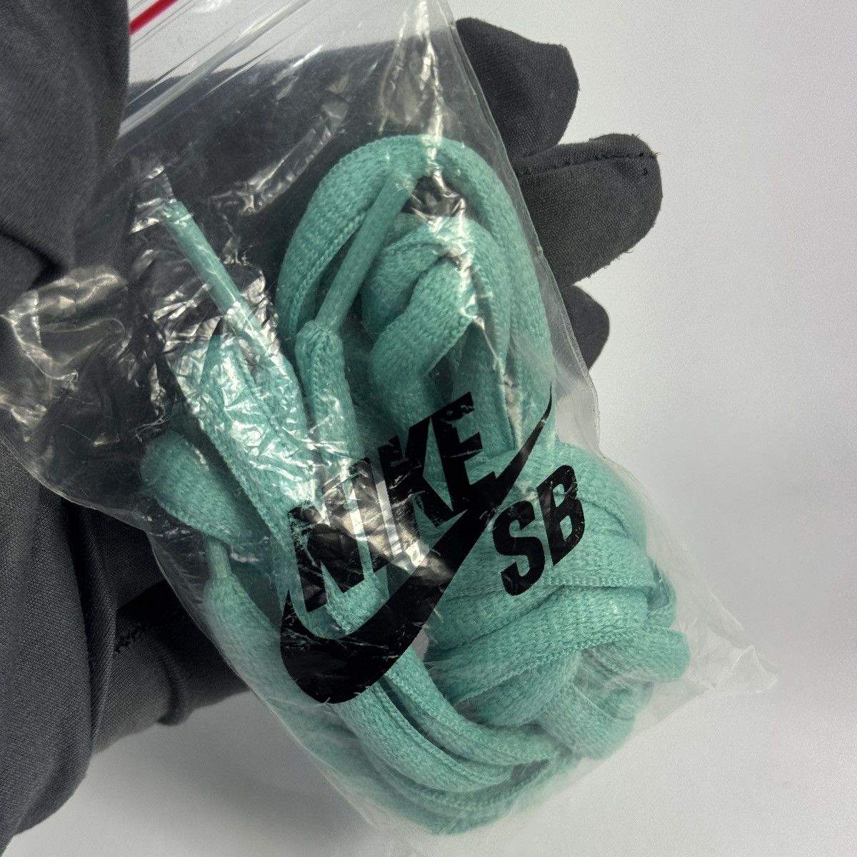 Nike VINTAGE NIKE SB DUNK LOW DIAMOND SUPPLY CO TIFFANY SNEAKERS Size US 9 / EU 42 - 4 Thumbnail