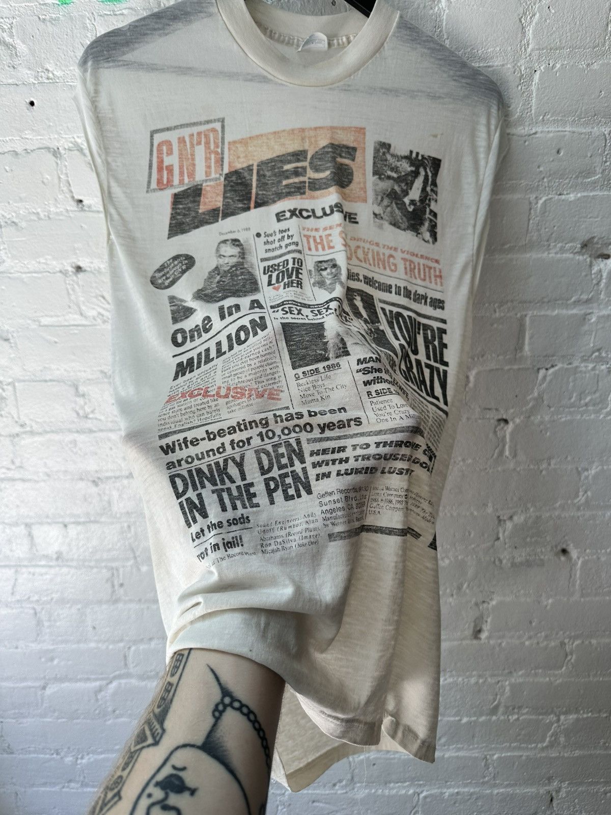Band Tees Paper thin Guns n Roses Sleeveless Tee Size US L / EU 52-54 / 3 - 2 Thumbnail