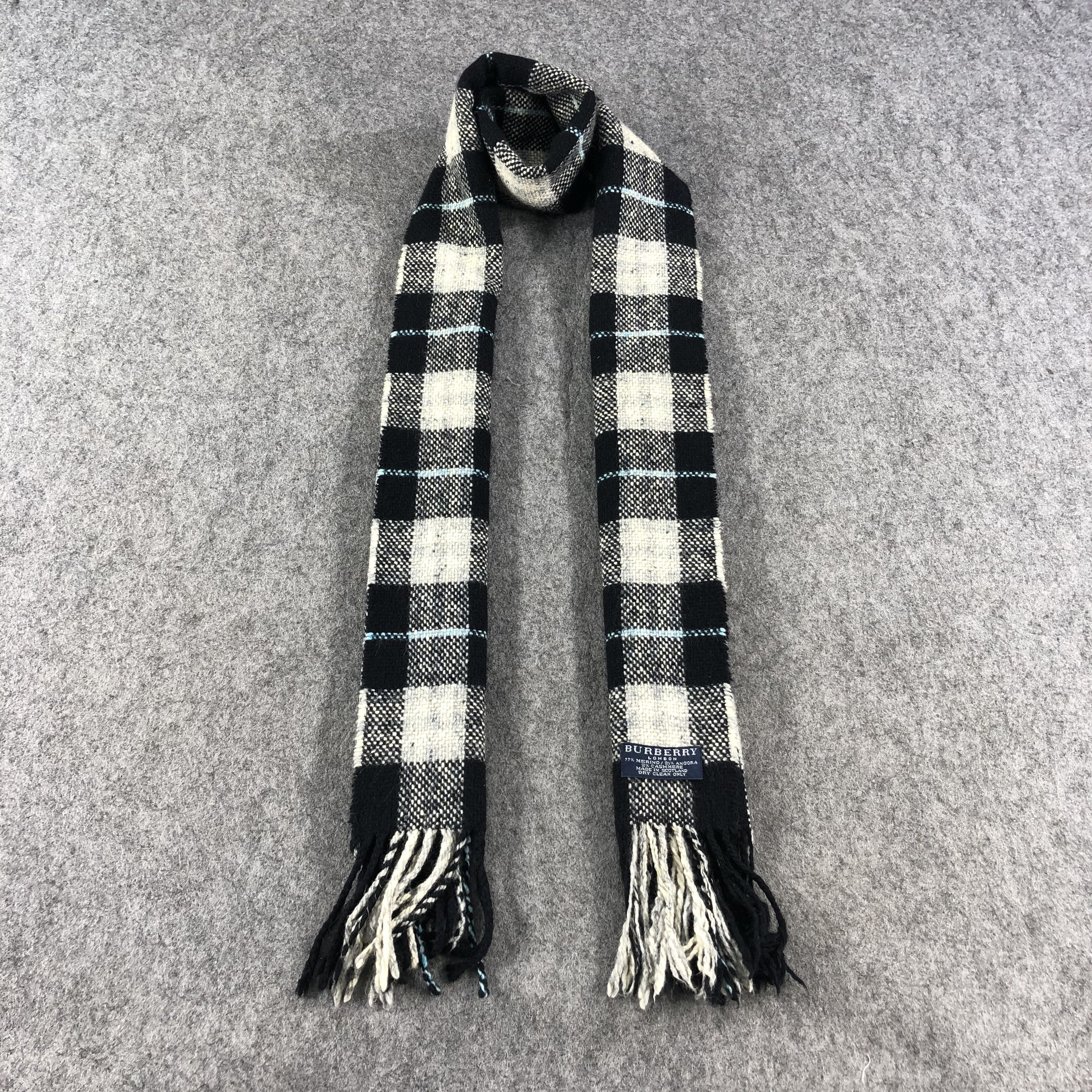 Burberry Burberry Nova Check Merino Scarf Muffler V1057 Size ONE SIZE - 1 Thumbnail
