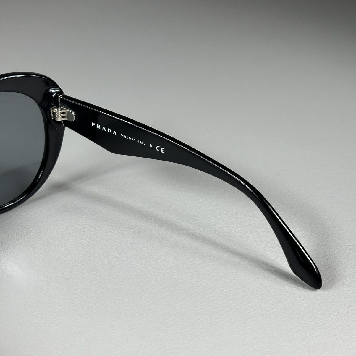 Prada Prada Milano SPR26Q Oversized Cat Eye Black Sunglasses Size ONE SIZE - 5 Thumbnail