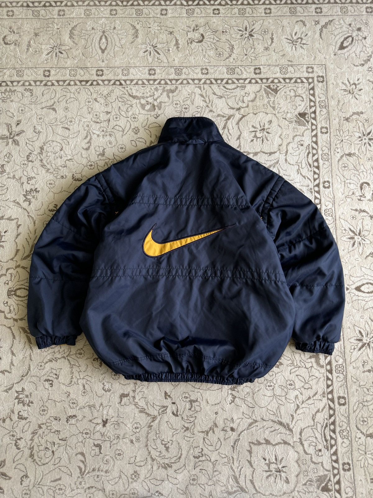 Nike big swoosh reversible jacket shops