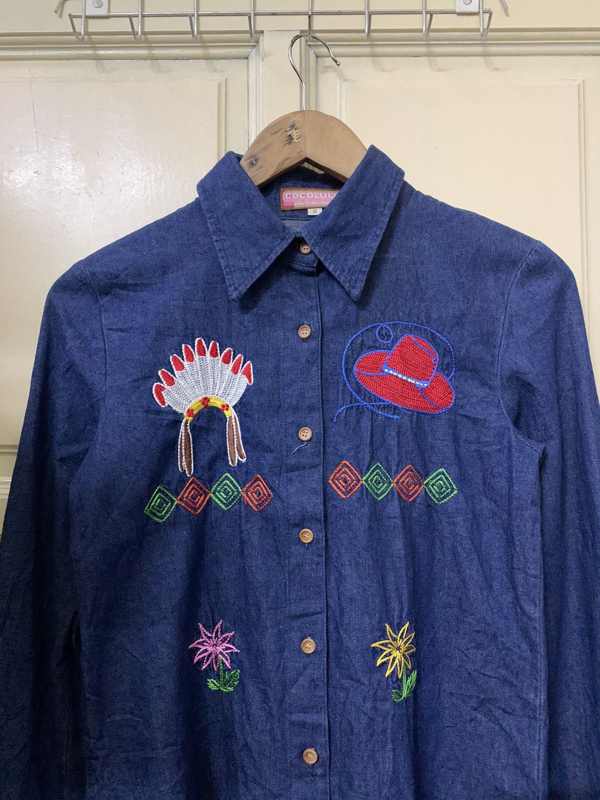 Japanese Brand × Vintage Vintage Japanese Cocolulu Embroidery Denim Button Shirt Size XS / US 0-2 / IT 36-38 - 3 Thumbnail