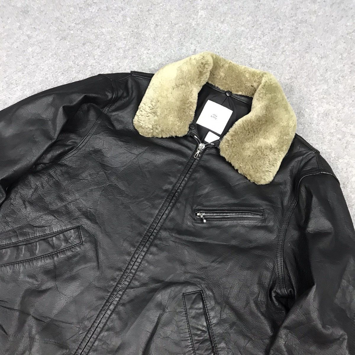 If Six Was Nine ITTY BITTY LEATHER JAPAN PUNK FUR COLLAR STYLE JACKET Size US S / EU 44-46 / 1 - 2 Thumbnail