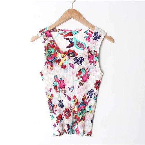 Other Issey Miyake size:3 Pink lion dance patterned pleated vest Size XS / US 0-2 / IT 36-38 - 1 Thumbnail