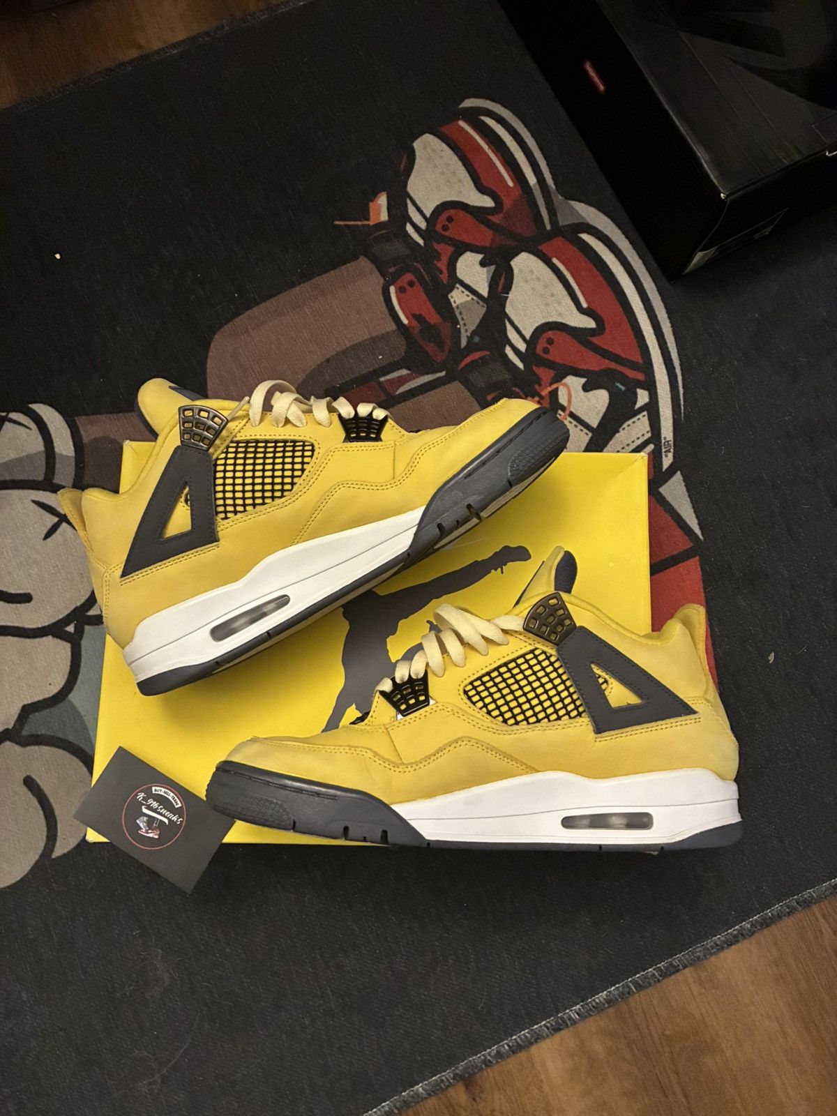 Jordan Brand Jordan 4 lightning Size US 10.5 / EU 43-44 - 3 Thumbnail
