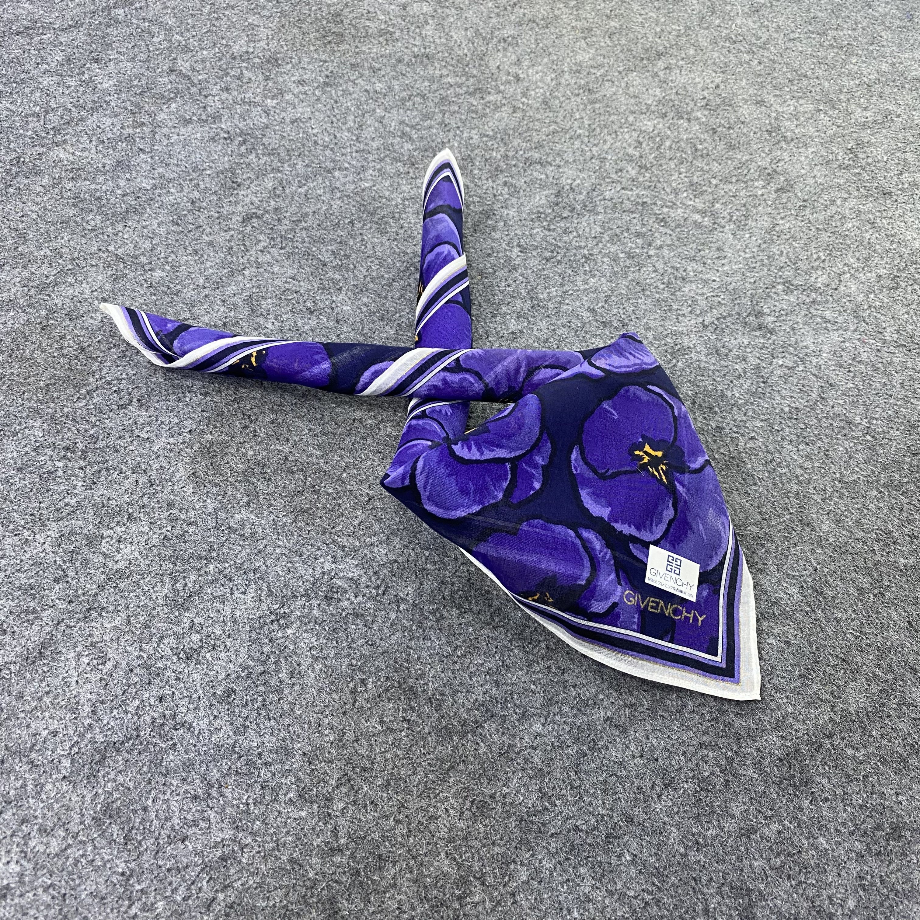 Givenchy Givenchy Handkerchief Neckerchief Bandana-B1998 Size ONE SIZE - 2 Thumbnail