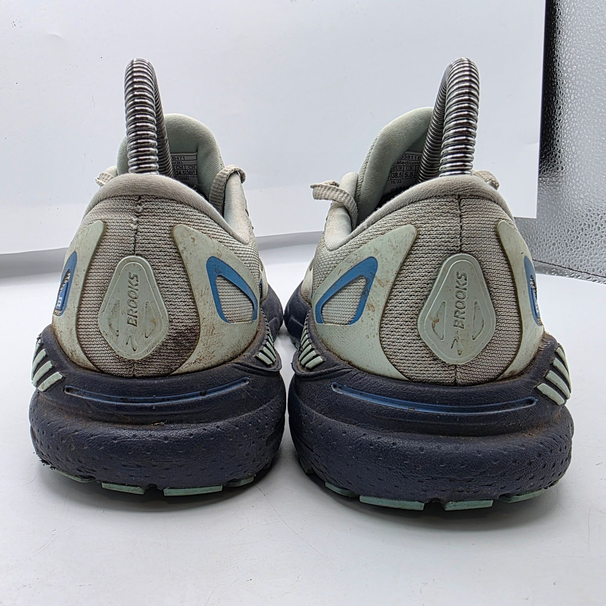 Brooks Brooks Adrenaline GTS 23 Womens Size 7.5 Running Shoes Gray Size US 7.5 / IT 37.5 - 5 Thumbnail