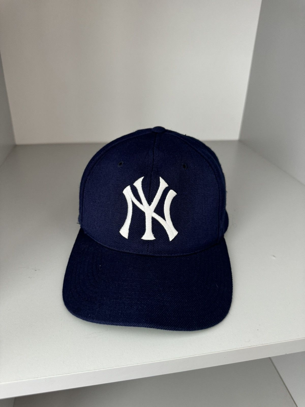 MLB MLB Sports Specialties New York Yankees Vintage Rare Cap Size ONE SIZE - 3 Thumbnail