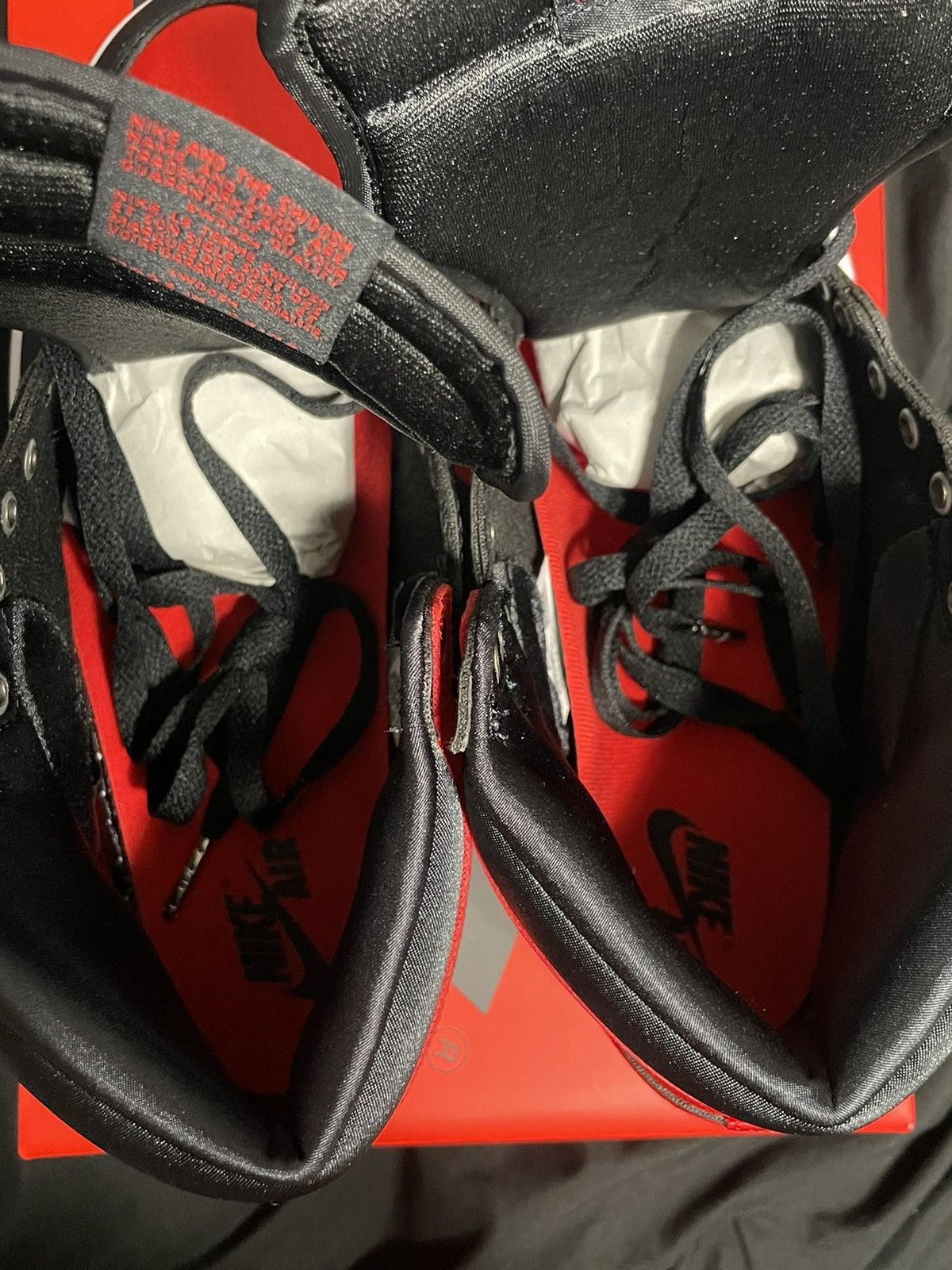 Jordan Brand × Nike Jordan 1 Satin Bred Size US 9 / EU 42 - 7 Thumbnail