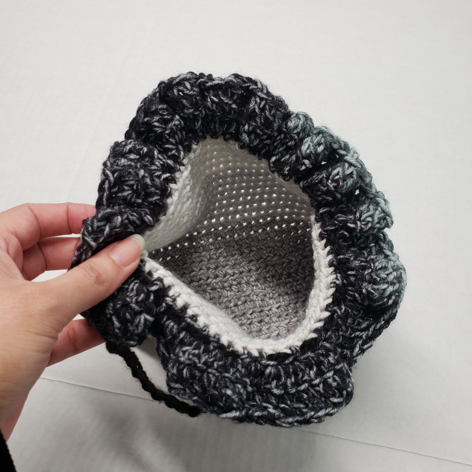 Handmade Handmade Crochet Drawstring Pouch Gray Small Purse Goth Size ONE SIZE - 5 Thumbnail