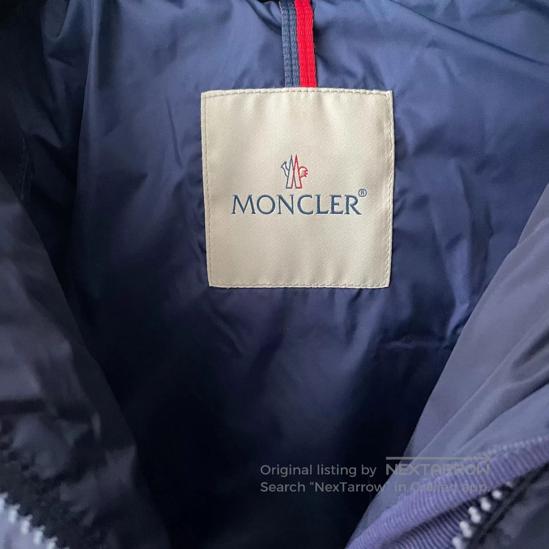 Moncler Moncler Sleeve Logo Fitted Down Jacket. Size XS / US 0-2 / IT 36-38 - 4 Thumbnail