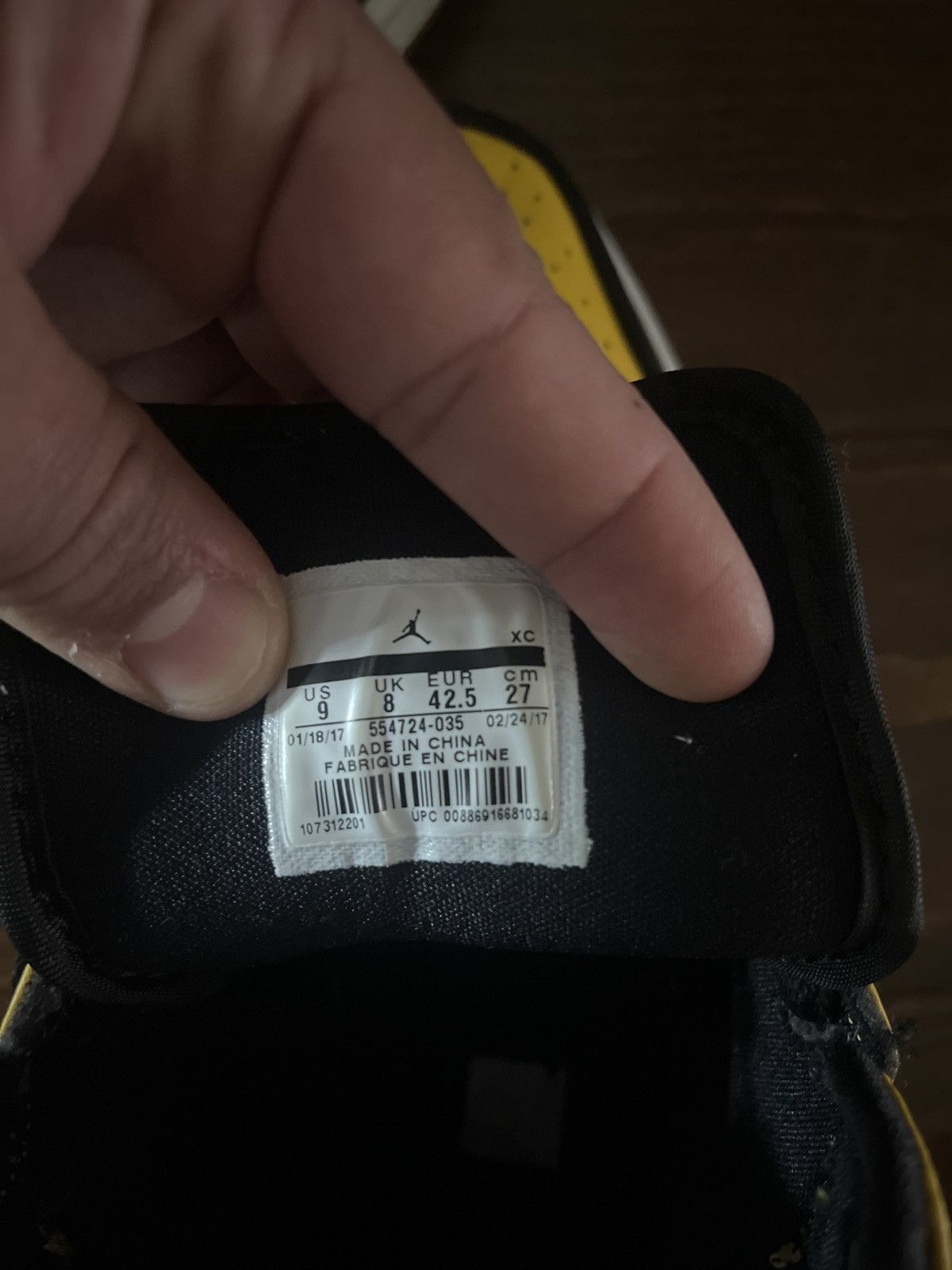 Jordan Brand Air Jordan 1 Mid Size US 9 / EU 42 - 6 Thumbnail