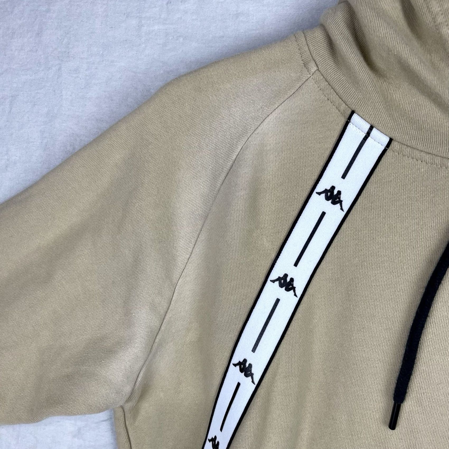 Kappa Kappa Hoodie Mens Large Beige Omni Tape Logo Sweatshirt Pullover Athletic sweatshirt Logo Hooded Graphic Print Casual Sports Classic 90s Mens Size US L / EU 52-54 / 3 - 5 Thumbnail