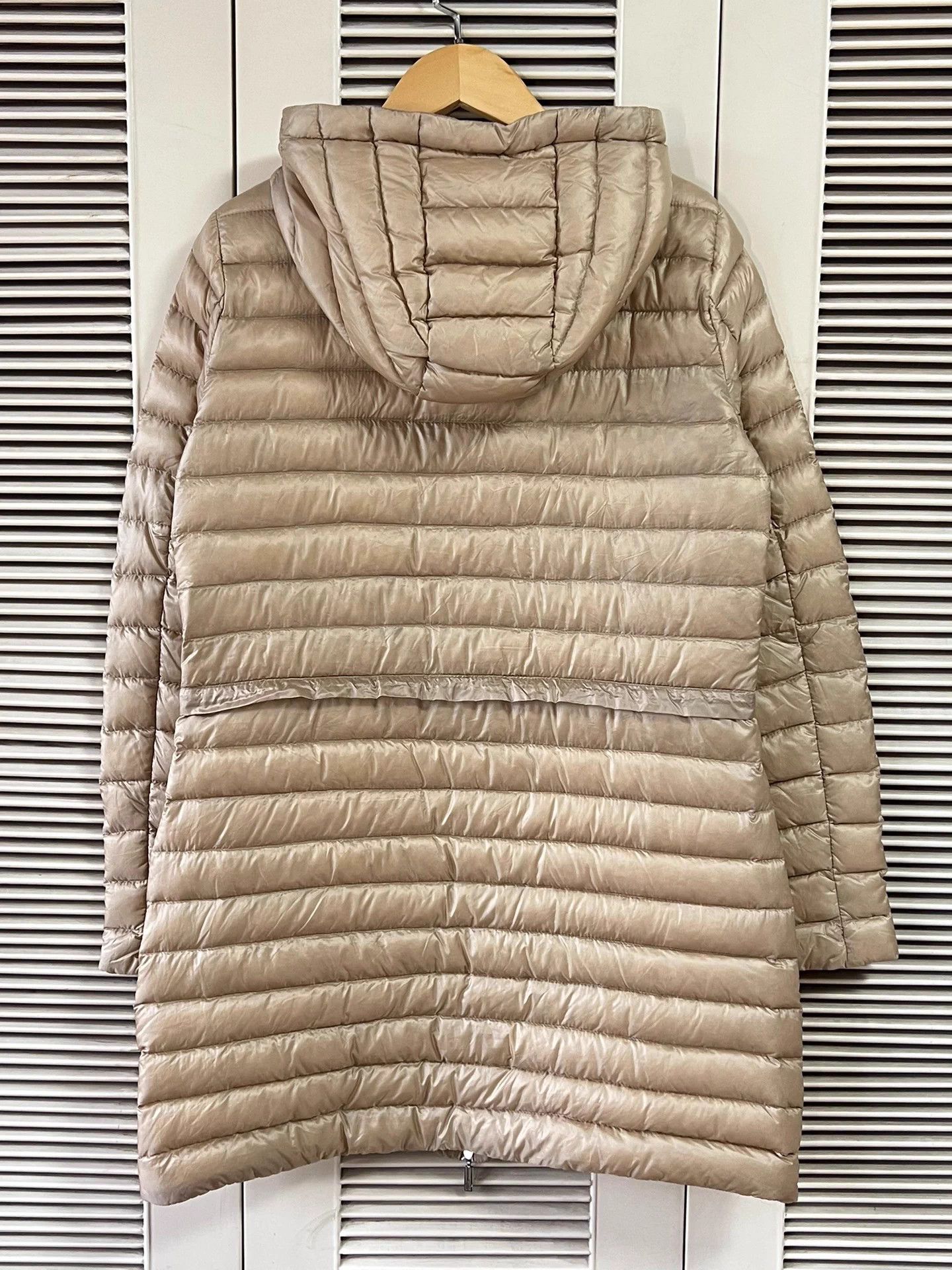 Moncler Moncler Women's 0 Lightweight Gold Long Hooded Puffer Coat Size XS / US 0-2 / IT 36-38 - 2 Thumbnail