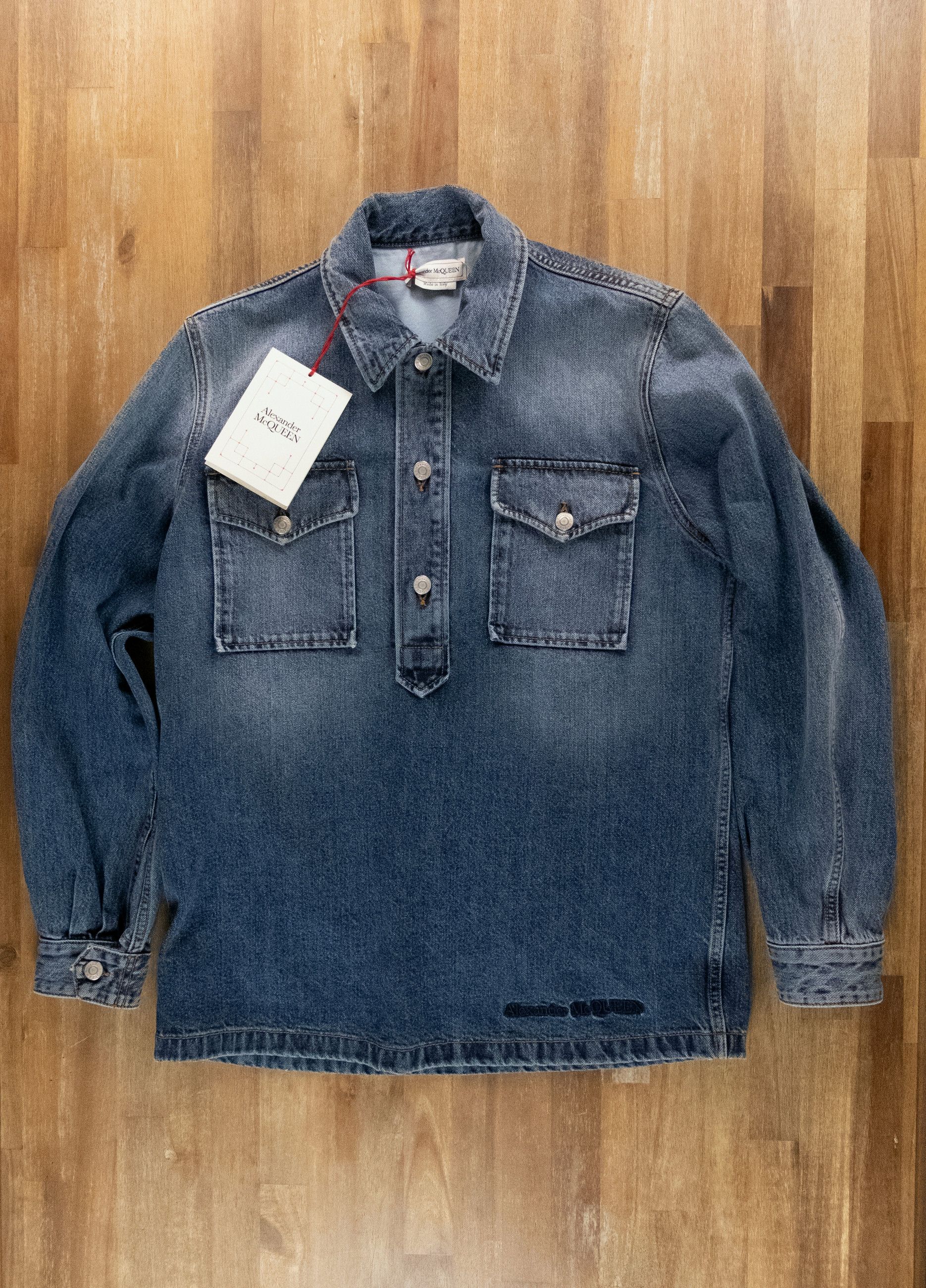 ALEXANDER MCQUEEN embroidered logo blue denim shirt Medium q
