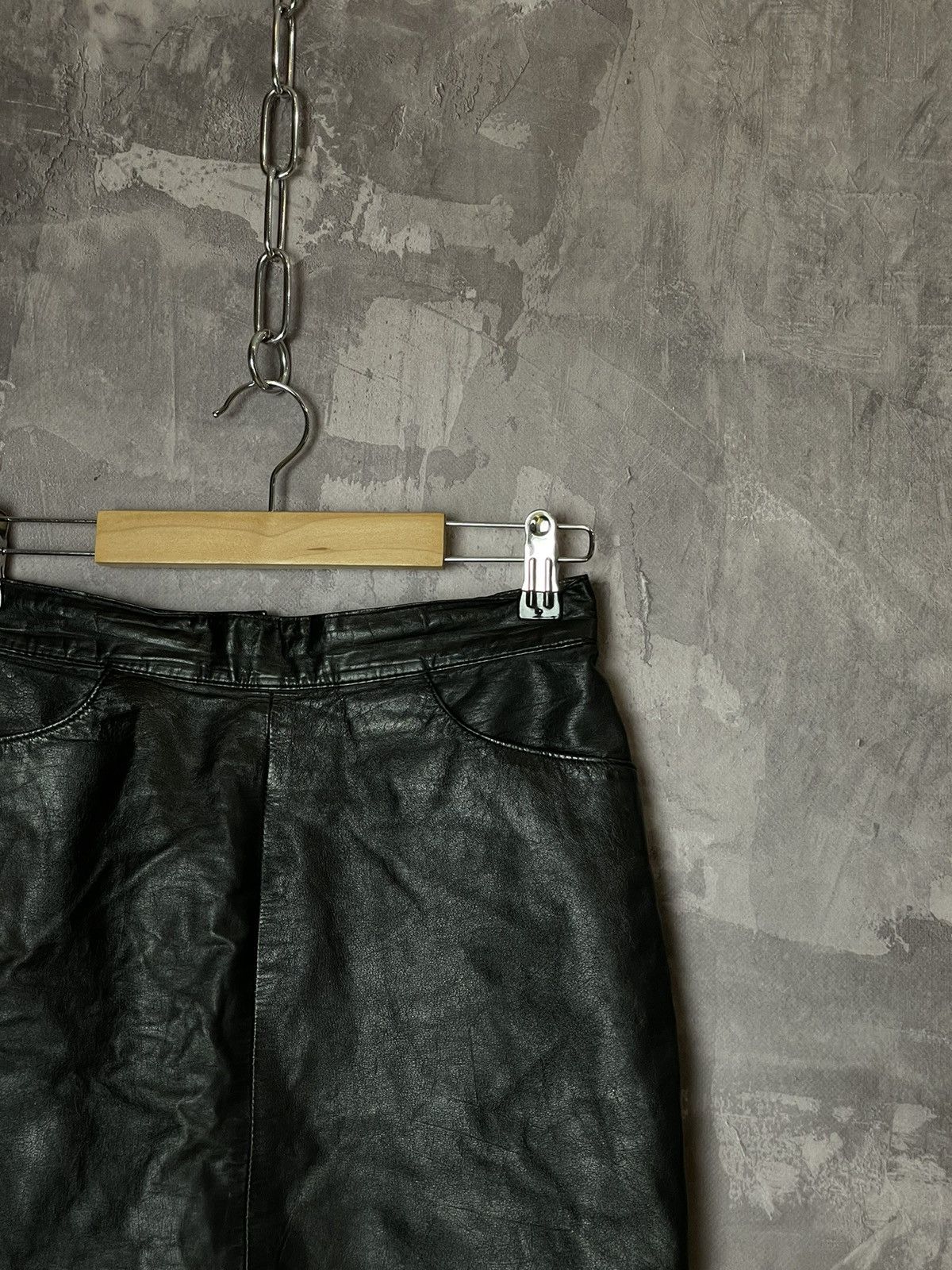 Leather × Vintage Vintage Rare 90s Avant Garde Streetwear Leather Skirt Y2K Size 32" / US 10 / IT 46 - 2 Thumbnail