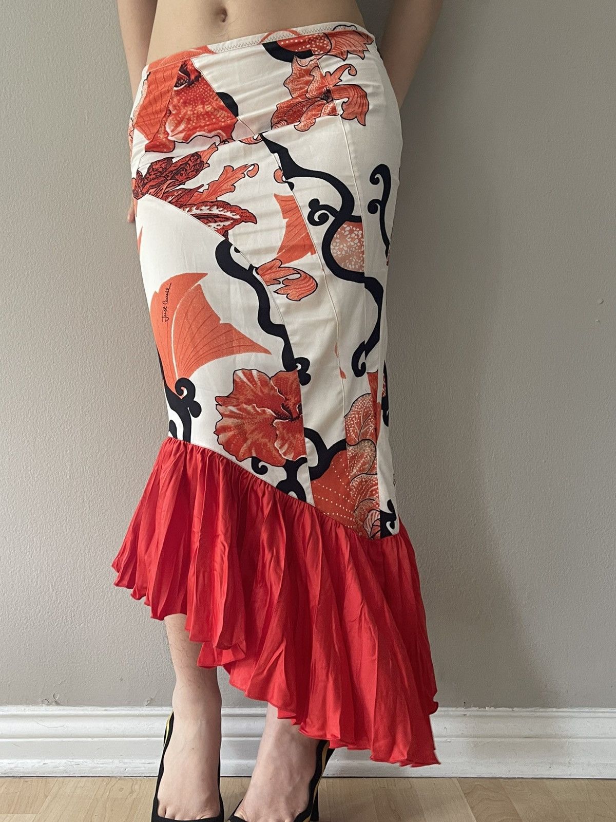 Roberto Cavalli cavalli asymmetric floral mermaid skirt Size 27" / US 4 / IT 40 - 9 Thumbnail