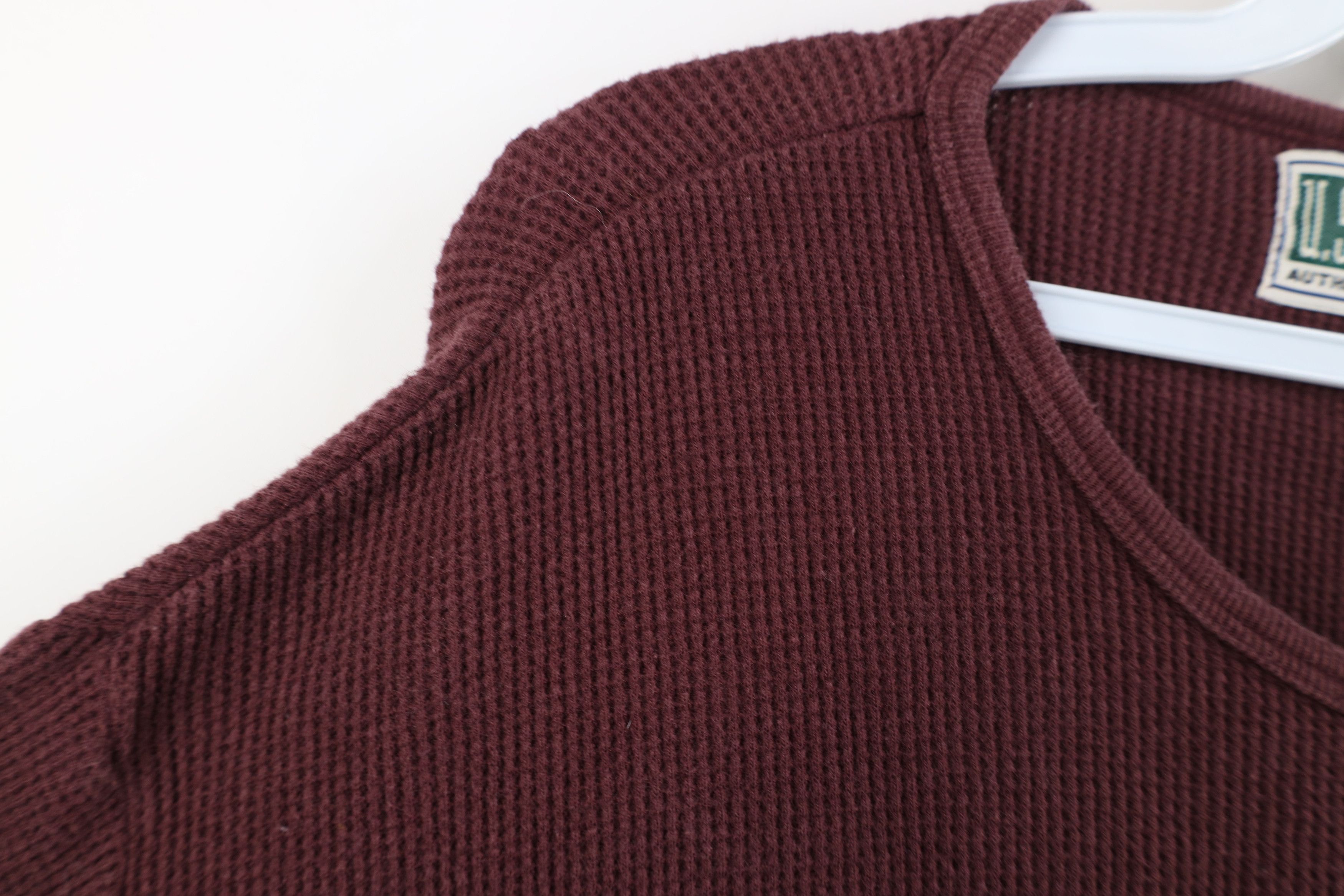 Vintage Vintage 90s Streetwear Thermal Waffle Knit T-Shirt Burgundy Size US XL / EU 56 / 4 - 7 Thumbnail