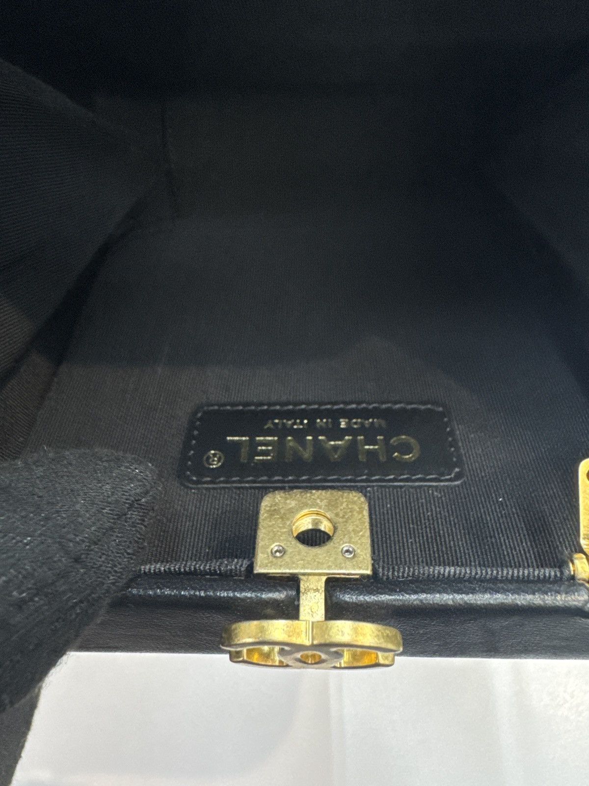 Chanel Chanel Black Lambskin Gold Metal Square CC Clutch Size ONE SIZE - 7 Thumbnail