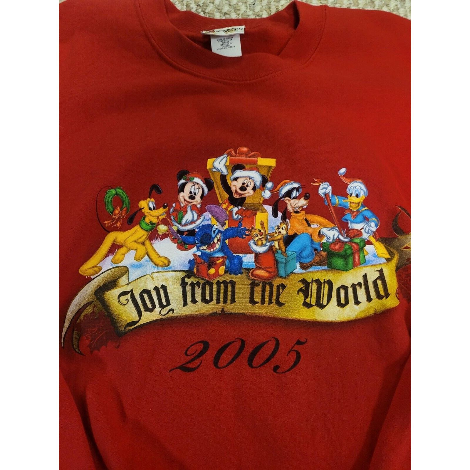 Disney Disney Joy From The World 2005 Red Size 2XL Crew neck Size US XXL / EU 58 / 5 - 2 Thumbnail