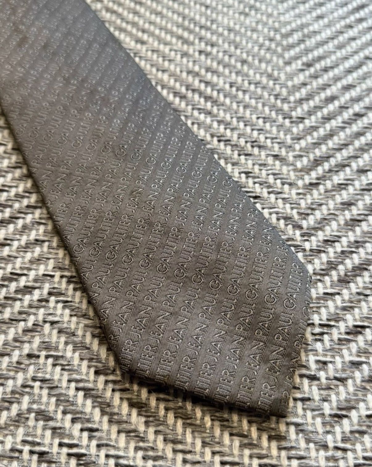 Jean Paul Gaultier Jean Paul Gaultier All-Over Print Premium Gray Tie K24 Size ONE SIZE - 3 Thumbnail
