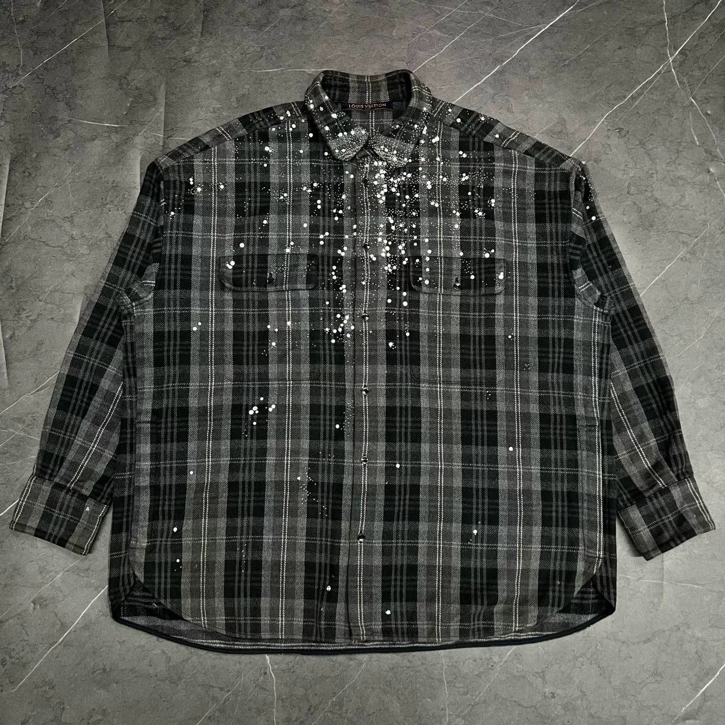 Louis Vuitton Louis Vuitton Plaid Gray Shirt M Men Size US M / EU 48-50 / 2 - 1 Thumbnail