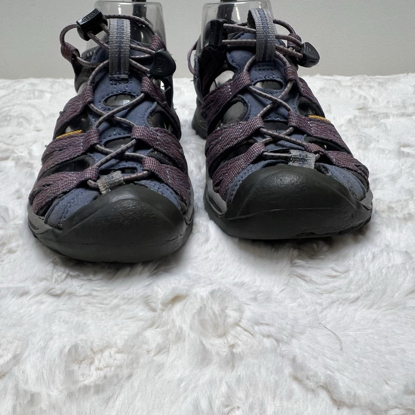 KEEN Keen WomensWhisper Black Neutral Gray Hiking Shoes 6.5 Women Size US 6.5 / IT 36.5 - 2 Thumbnail