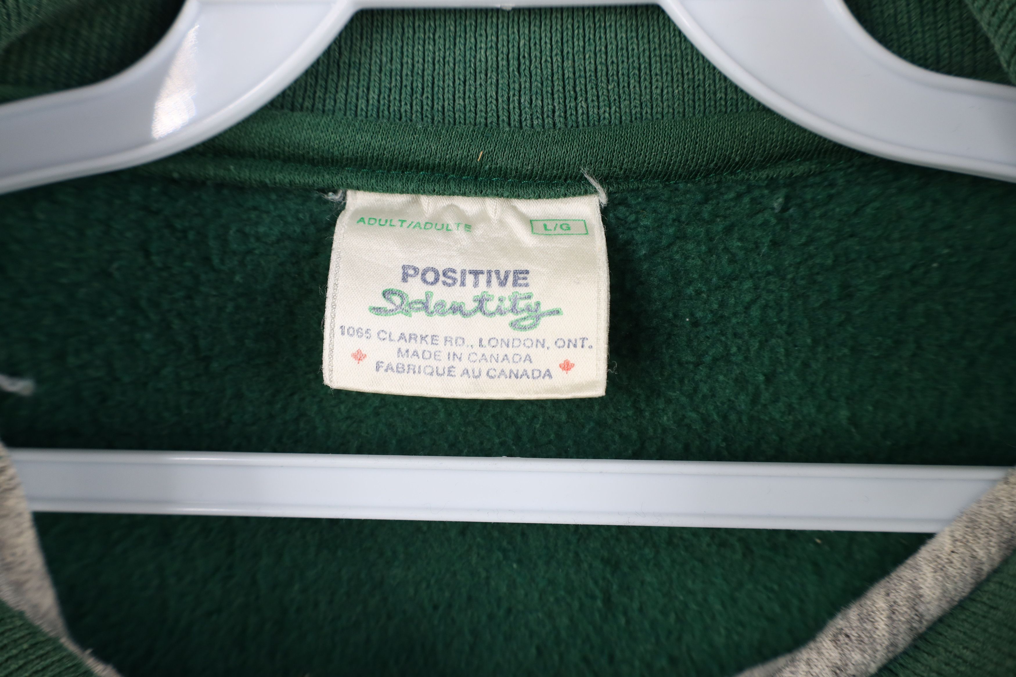 Vintage Vintage 90s Evergreen Red Bay Canada Collared Sweatshirt Size US L / EU 52-54 / 3 - 8 Thumbnail