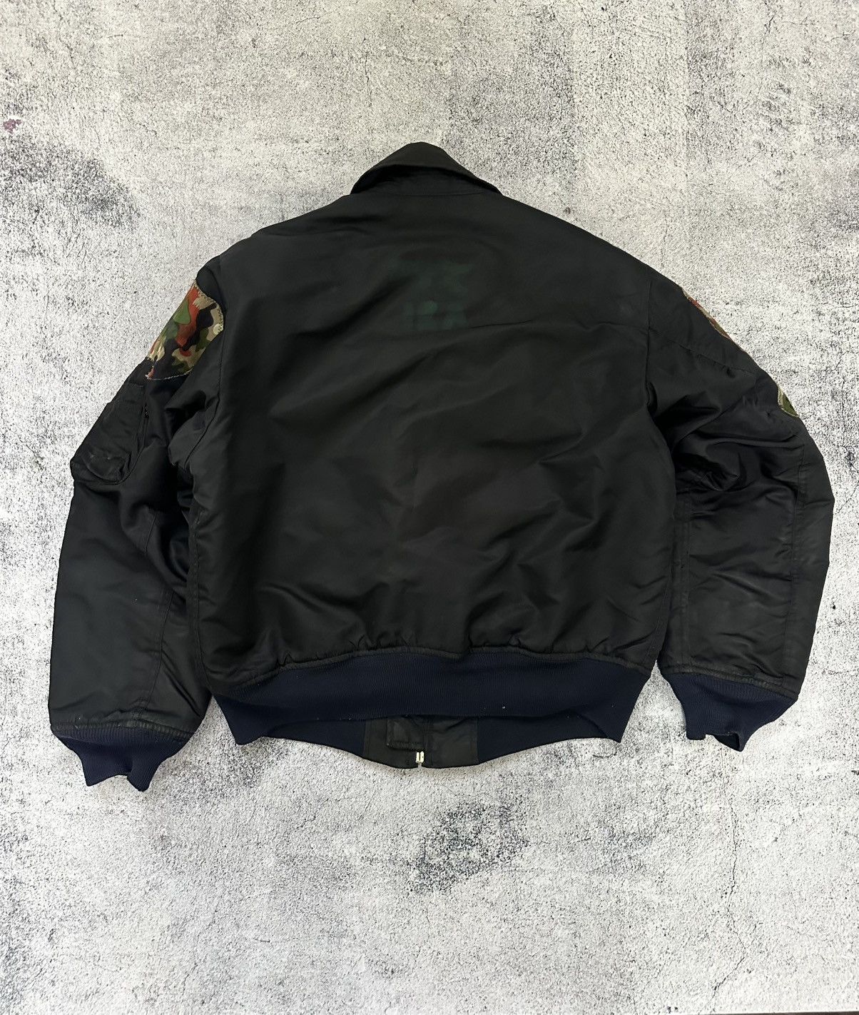 Alpha Industries Vintage 90's Alpha Industries US Military Bomber Jacket Fit Size US M / EU 48-50 / 2 - 16 Thumbnail