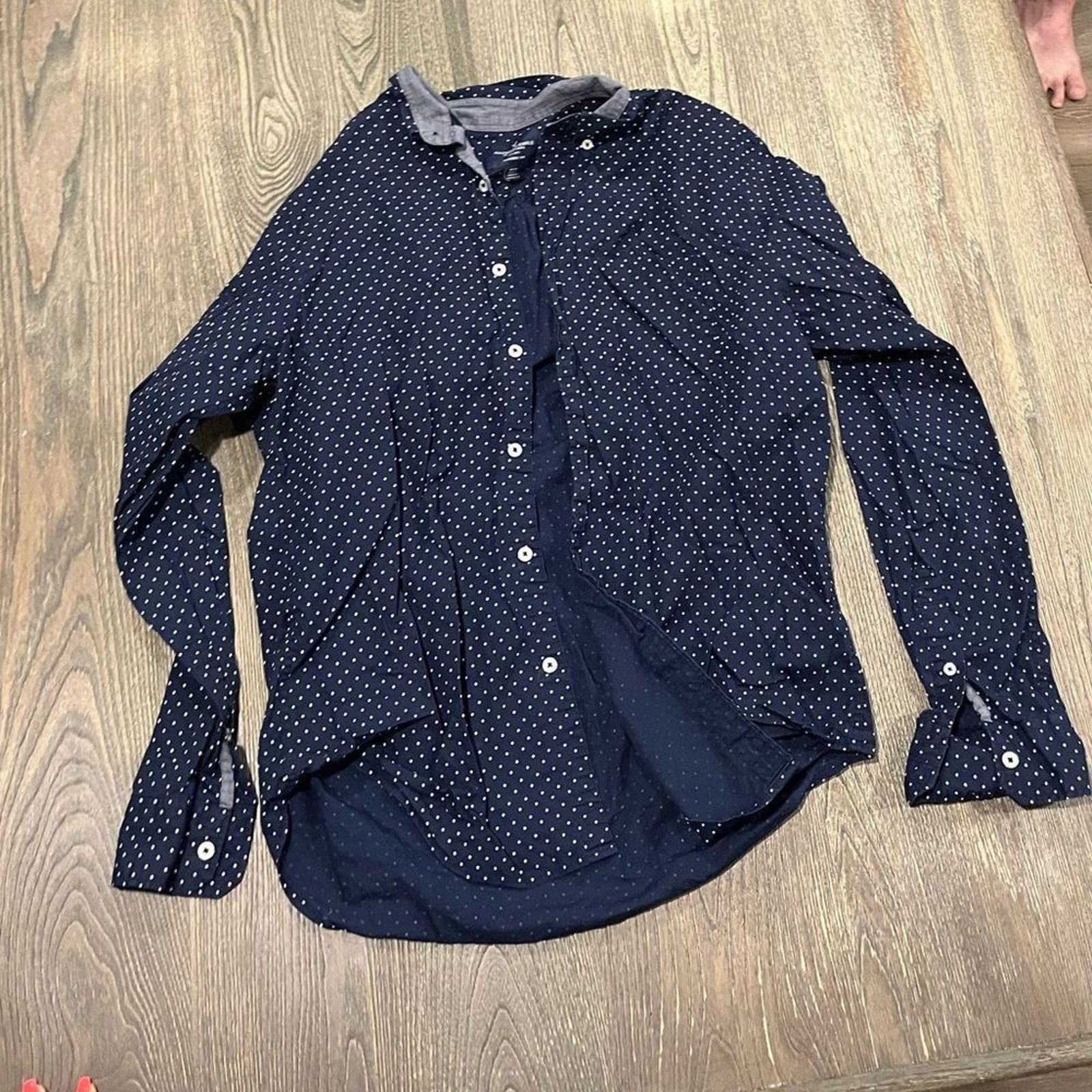 American Eagle Outfitters American Eagle Outfitters Button Front Shirt Long Sleeve Size US M / EU 48-50 / 2 - 1 Thumbnail
